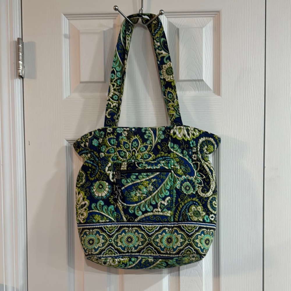 Vera Bradley Retired Rhythm & Blues quilted shoulder bag